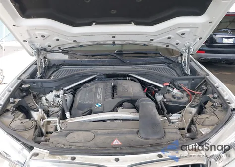 2015 BMW X5 Sdrive35I z USA, uszkodzony, nr VIN 5UXKR2C5XF0H37248